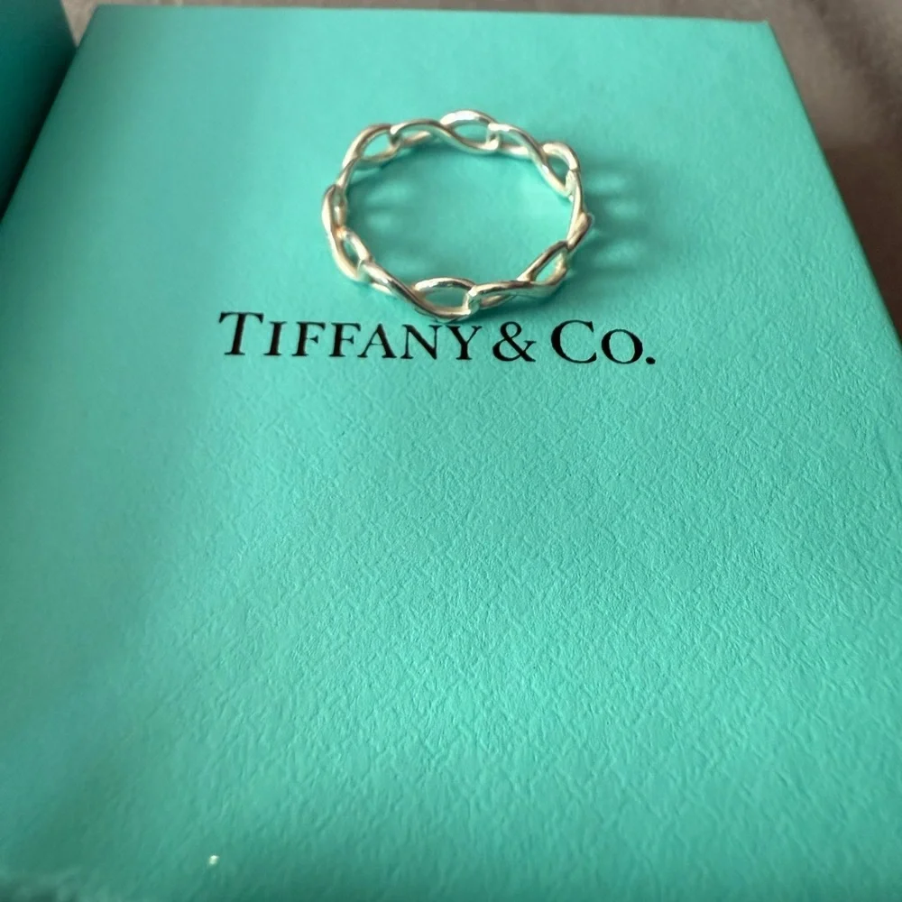 Tiffany and Co Sterling Silver eternity band ring size 8.5 - Picture 2 of 4